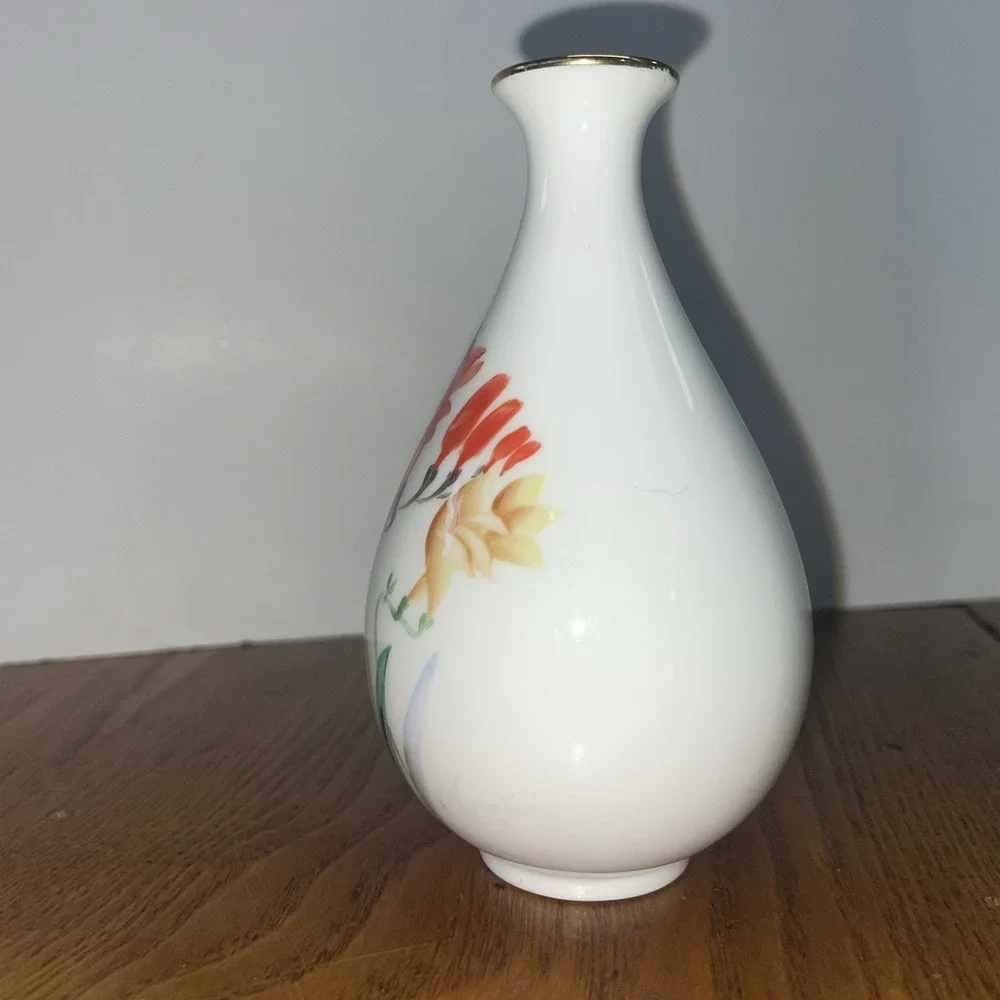 Signed Noritake‎ Bone China Single Flower Bud Vase Nippon Toki Japan